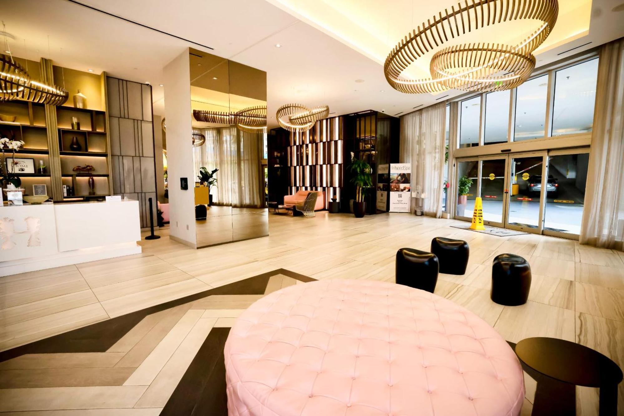 Diamond In The Sky Villa Hollywood Exterior photo