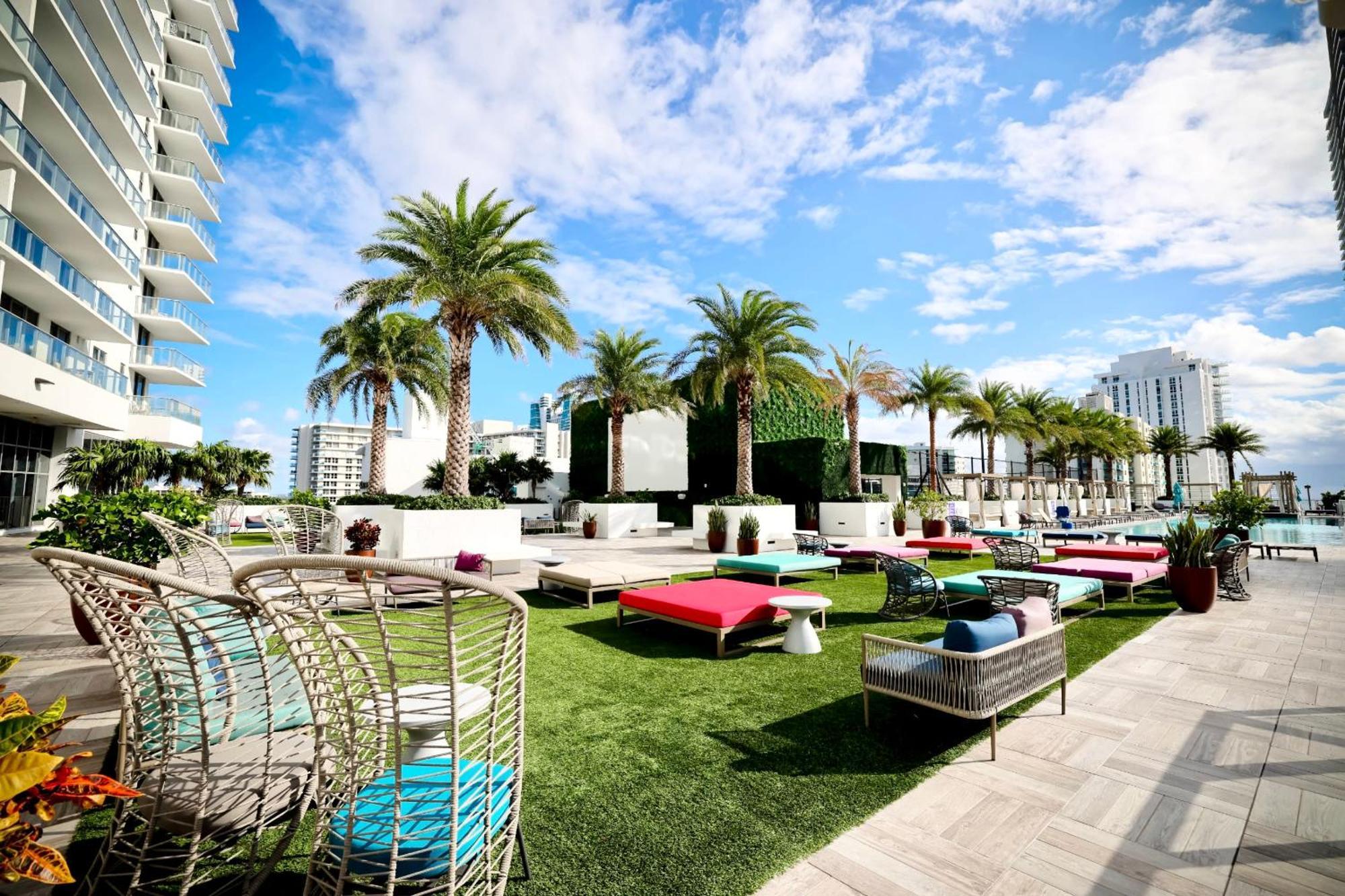 Diamond In The Sky Villa Hollywood Exterior photo